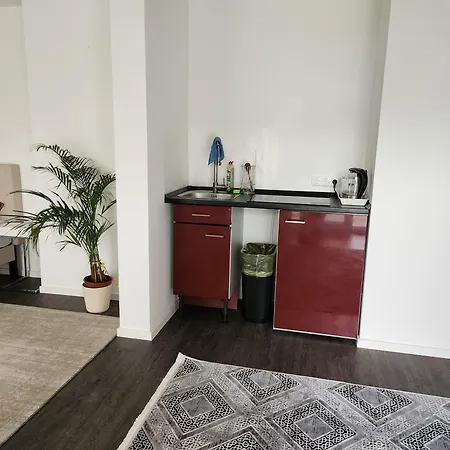 Thelabel Residences Frankfurt - Office Private Wc, Shared Bathroom