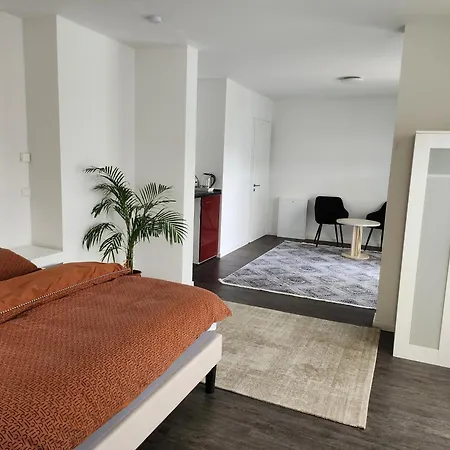 Apartmán Thelabel Residences Frankfurt - Office Private Wc, Shared Bathroom